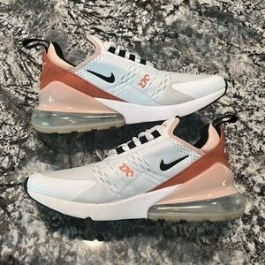 Nike Women's Air Max 270 Shoes